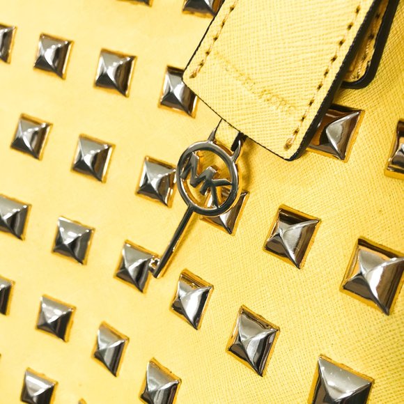 MK MICHAEL KORS | Hamilton Saffiano Leather Yellow Studded Purse | Lock & Key - Picture 7 of 16